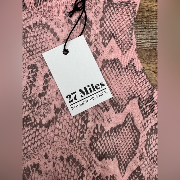 27 MILES
MISCHA SNAKE PRINT TANK, Color Blossom, Size XS, NWT - Picture 11 of 12